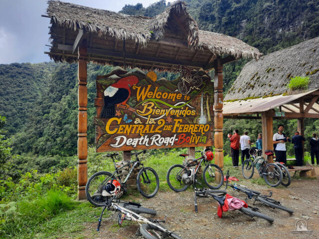 Death Road: A Emocionante Descida pela Estrada da Morte